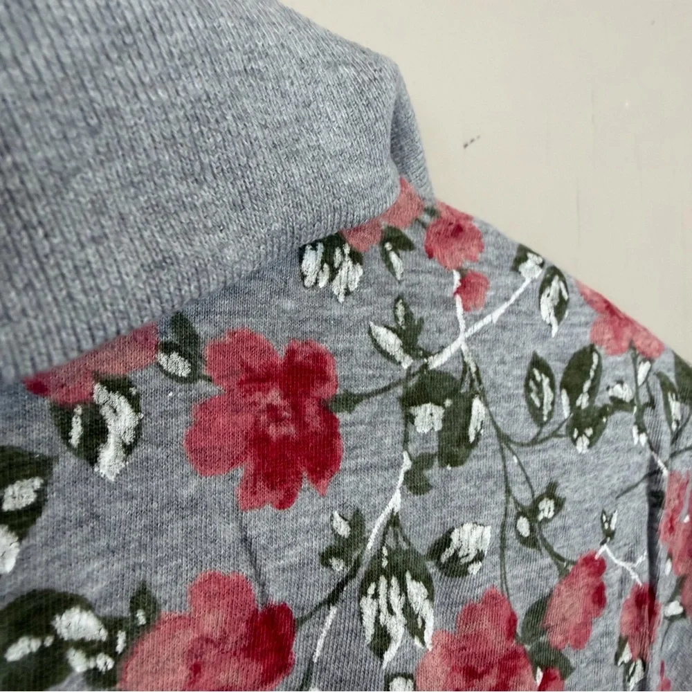 Woman Within Polo Top 4X 2X 26/28 Short Sleeve Casual Shirt Gray Floral Printed - Picture 6 of 10